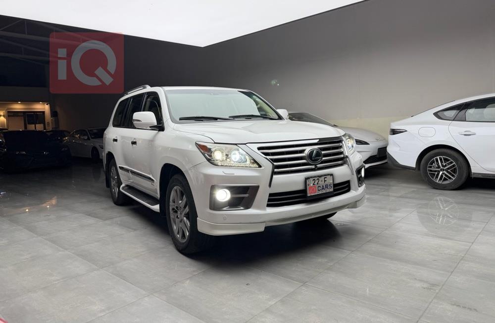 Lexus LX